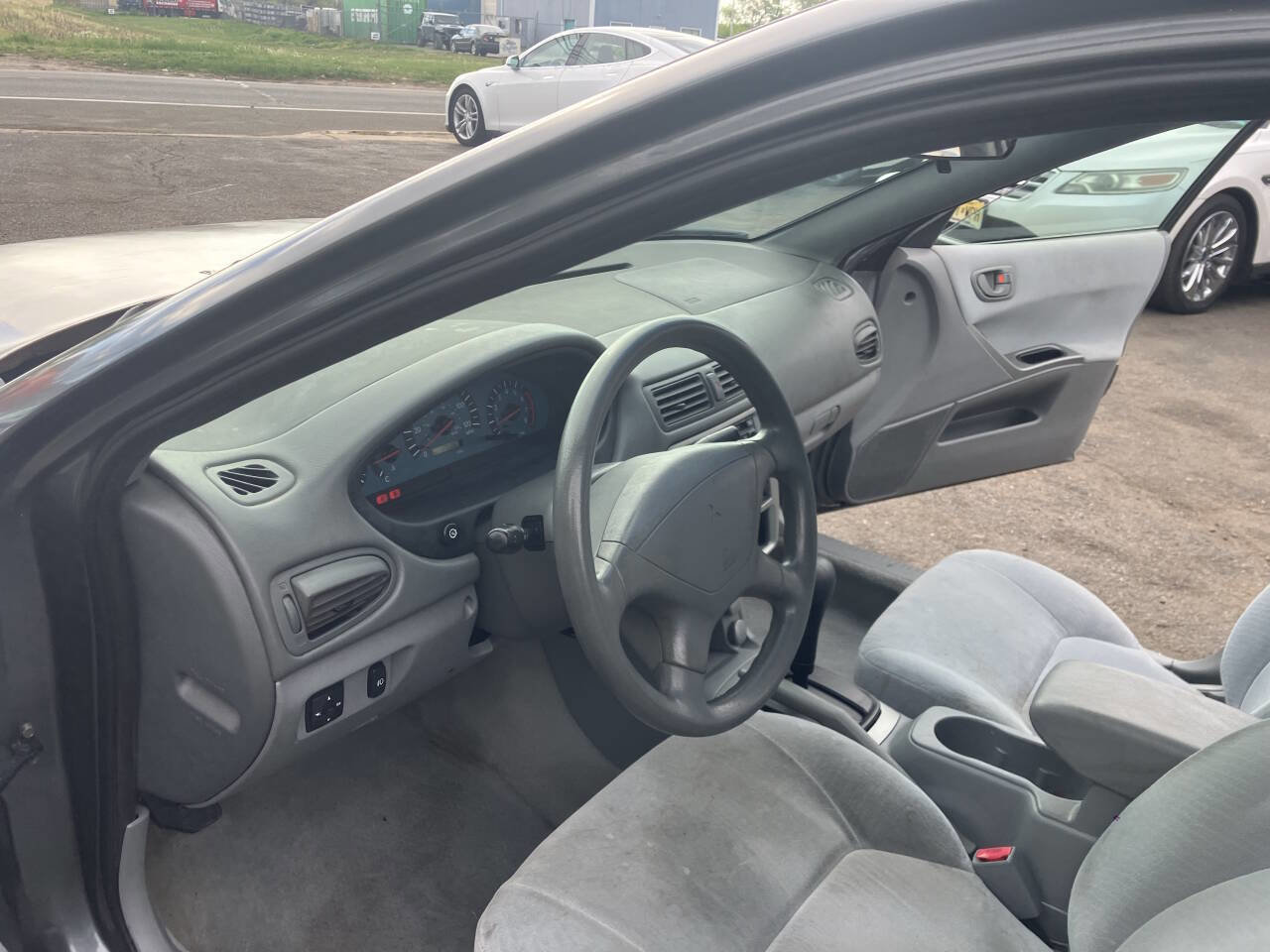 Used 2003 Mitsubishi Galant ES image 17