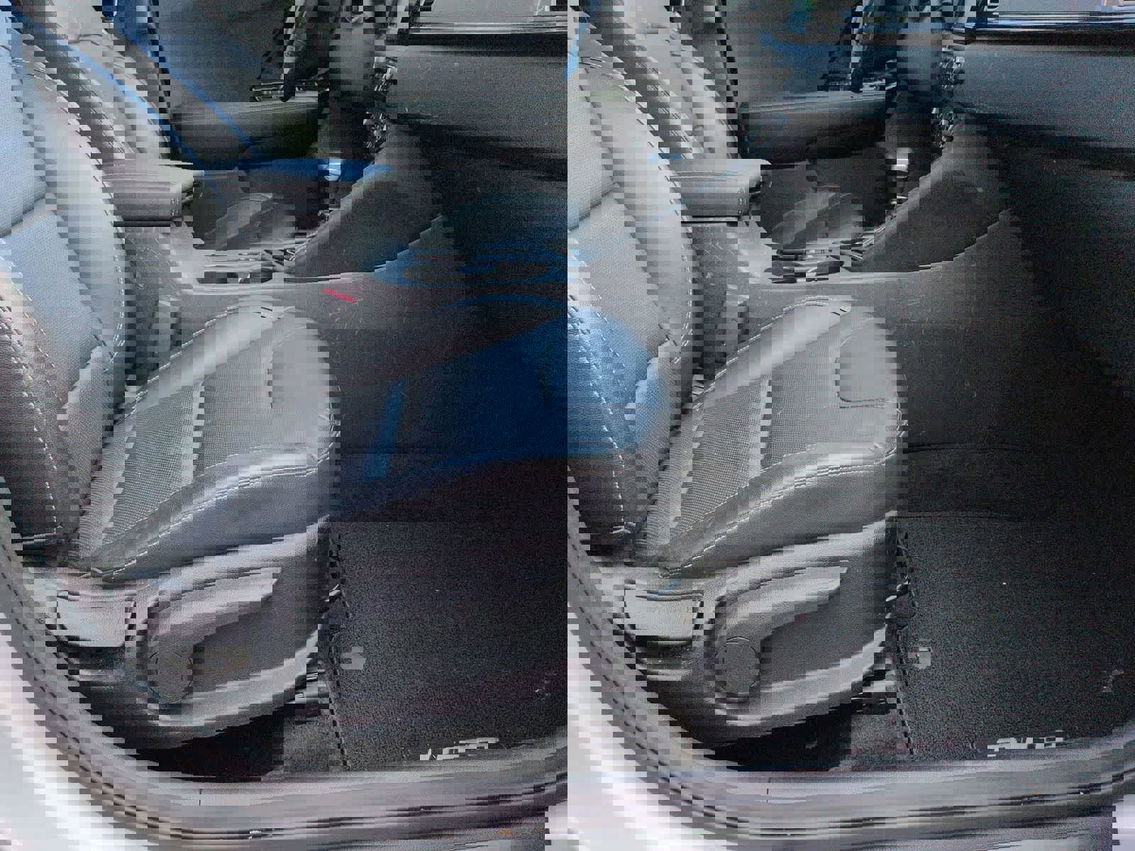 Used 2019 Kia Niro EX w/ EX Premium Package FWD image 13