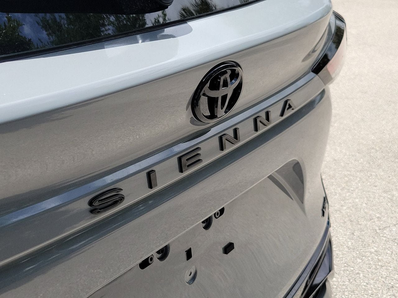 New 2026 Toyota Sienna XSE FWD image 6