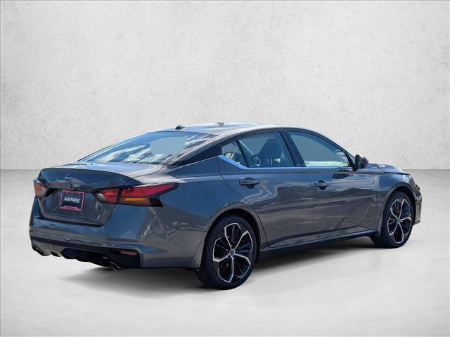 New 2025 Nissan Altima 2.5 SR w/ SR Premium Package FWD video 2