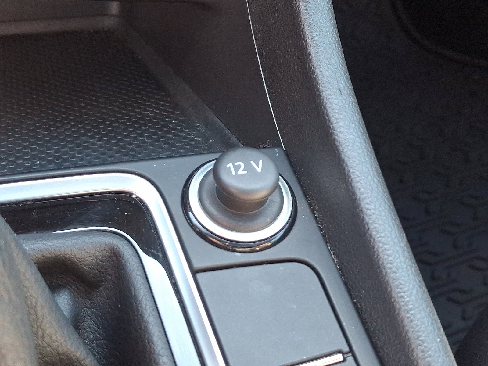 Used 2019 Volkswagen Jetta R-Line image 25