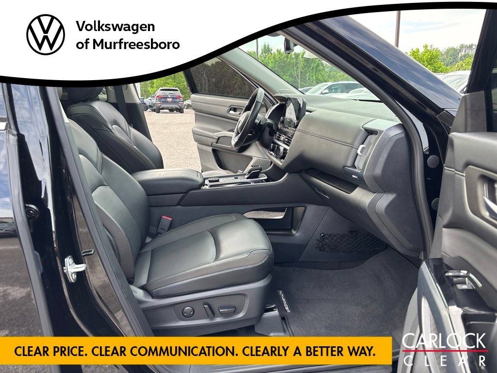 Used 2024 Nissan Pathfinder SL w/ SL Premium Package AWD/4WD image 24