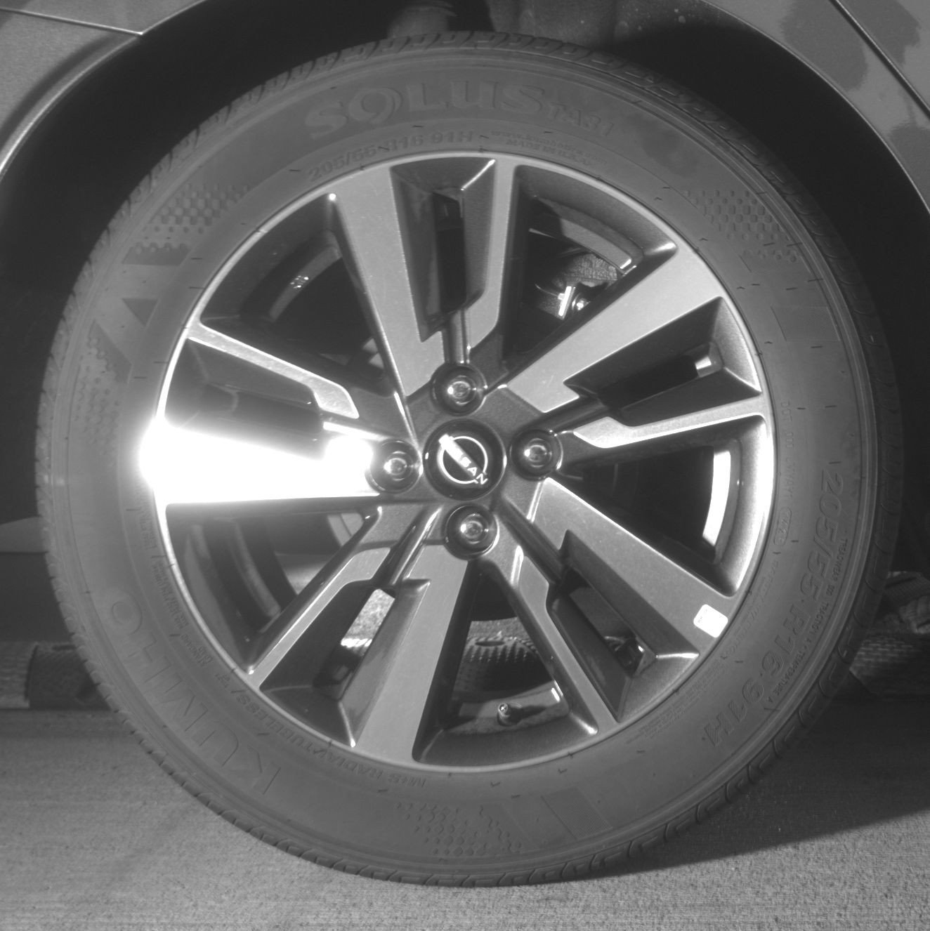 Used 2025 Nissan Versa SV image 15