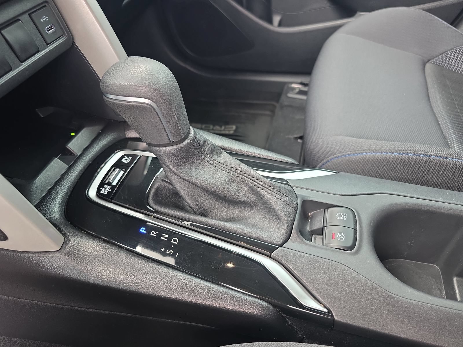 Used 2025 Toyota Corolla Cross AWD Hybrid image 22