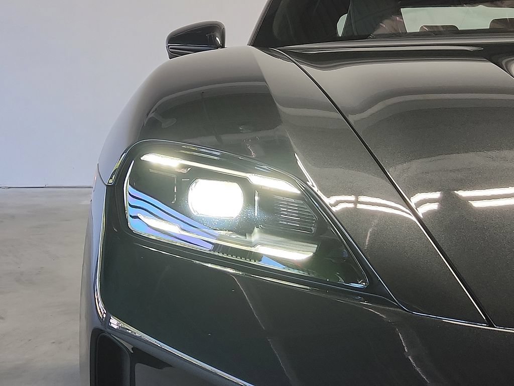 New 2026 Porsche Taycan AWD/4WD image 9