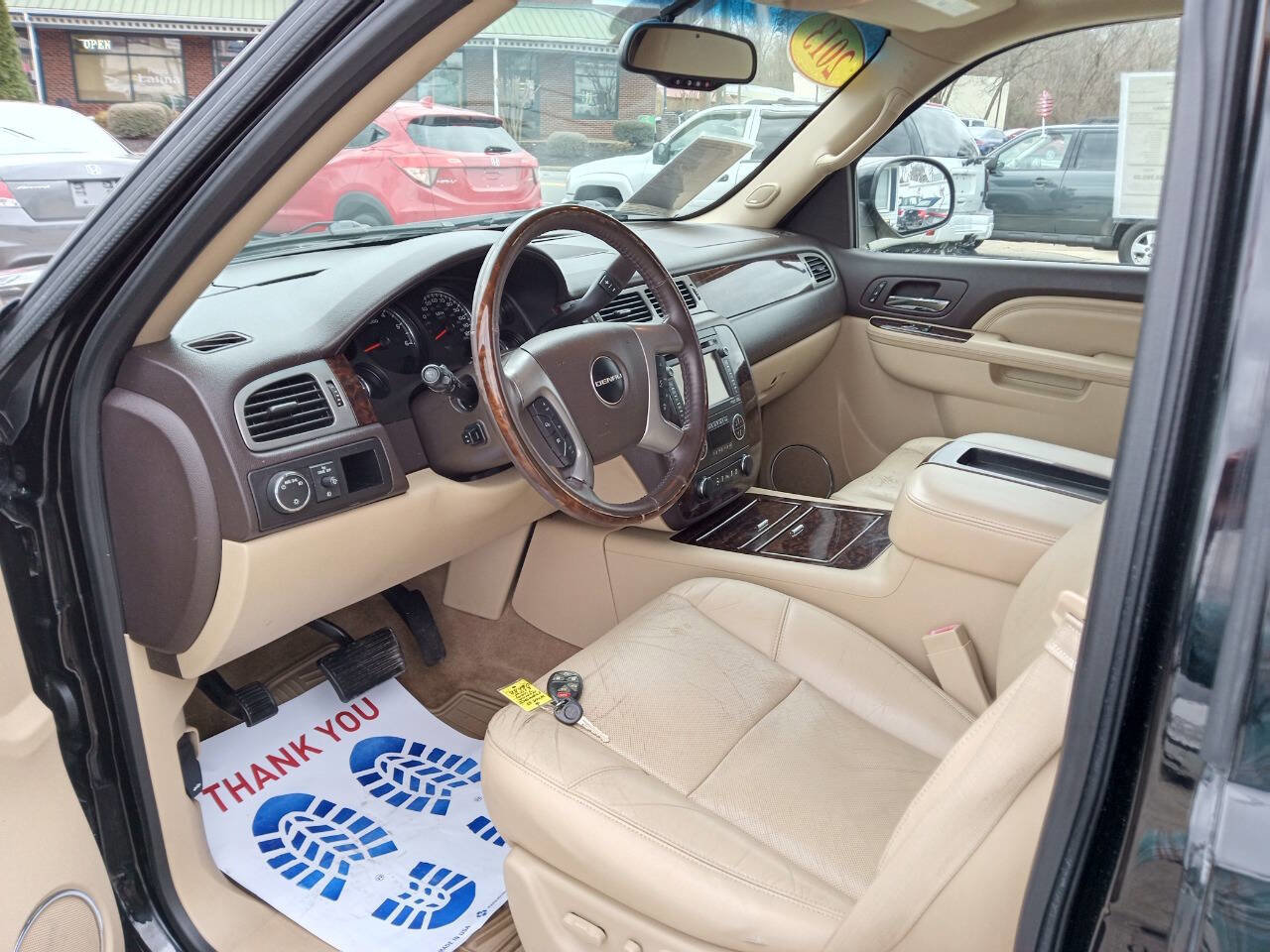 Used 2013 GMC Yukon Denali image 7