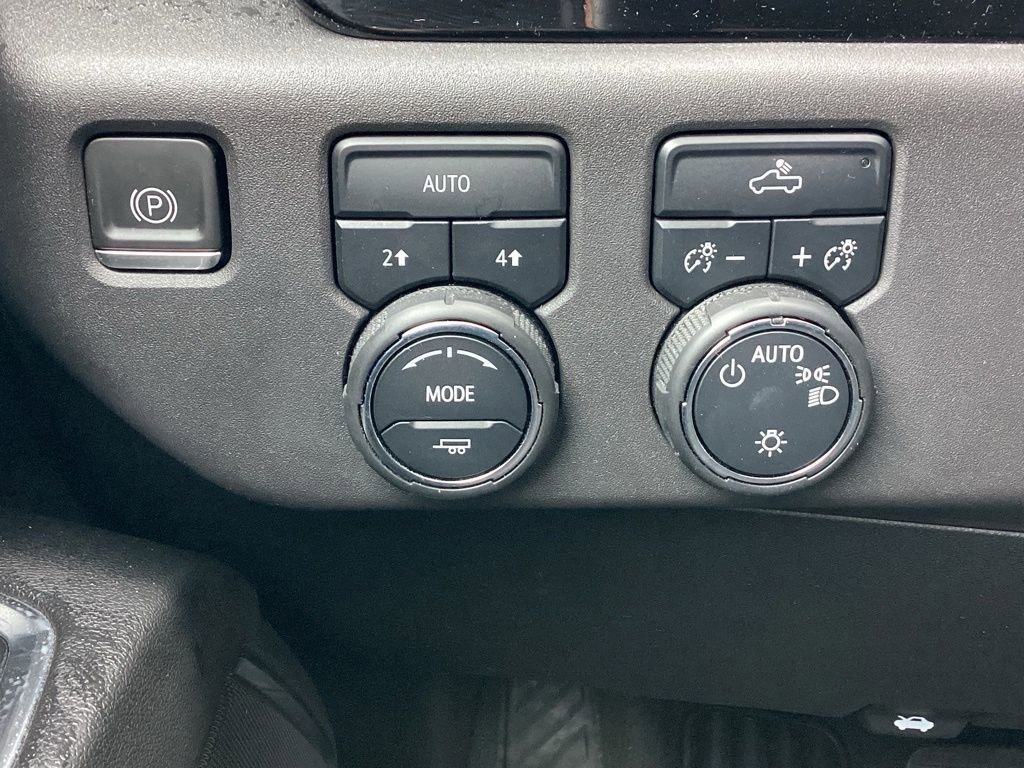 Used 2023 Chevrolet Silverado 1500 LT image 25