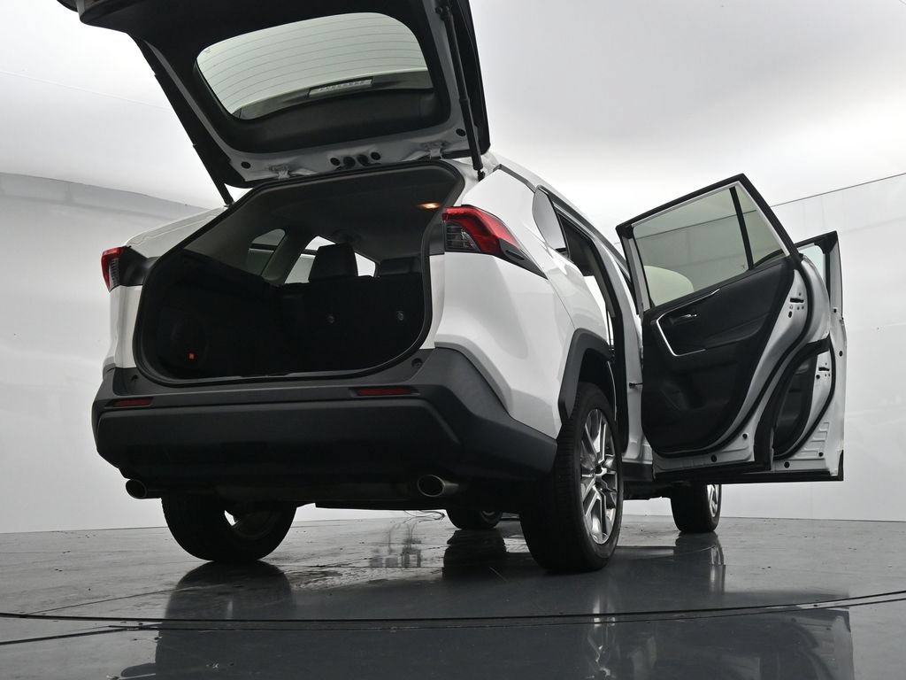Used 2019 Toyota RAV4 XLE Premium w/ Cold Weather Package AWD/4WD image 48