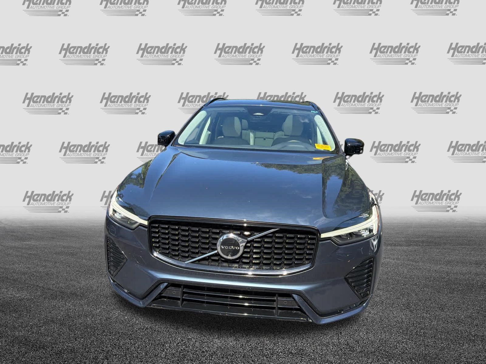 Used 2024 Volvo XC60 B5 Plus w/ Protection Package Premier AWD/4WD image 5