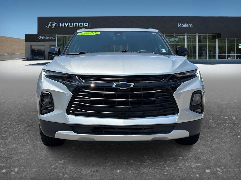 Used 2021 Chevrolet Blazer LT w/ Midnight/Sport Edition FWD image 2