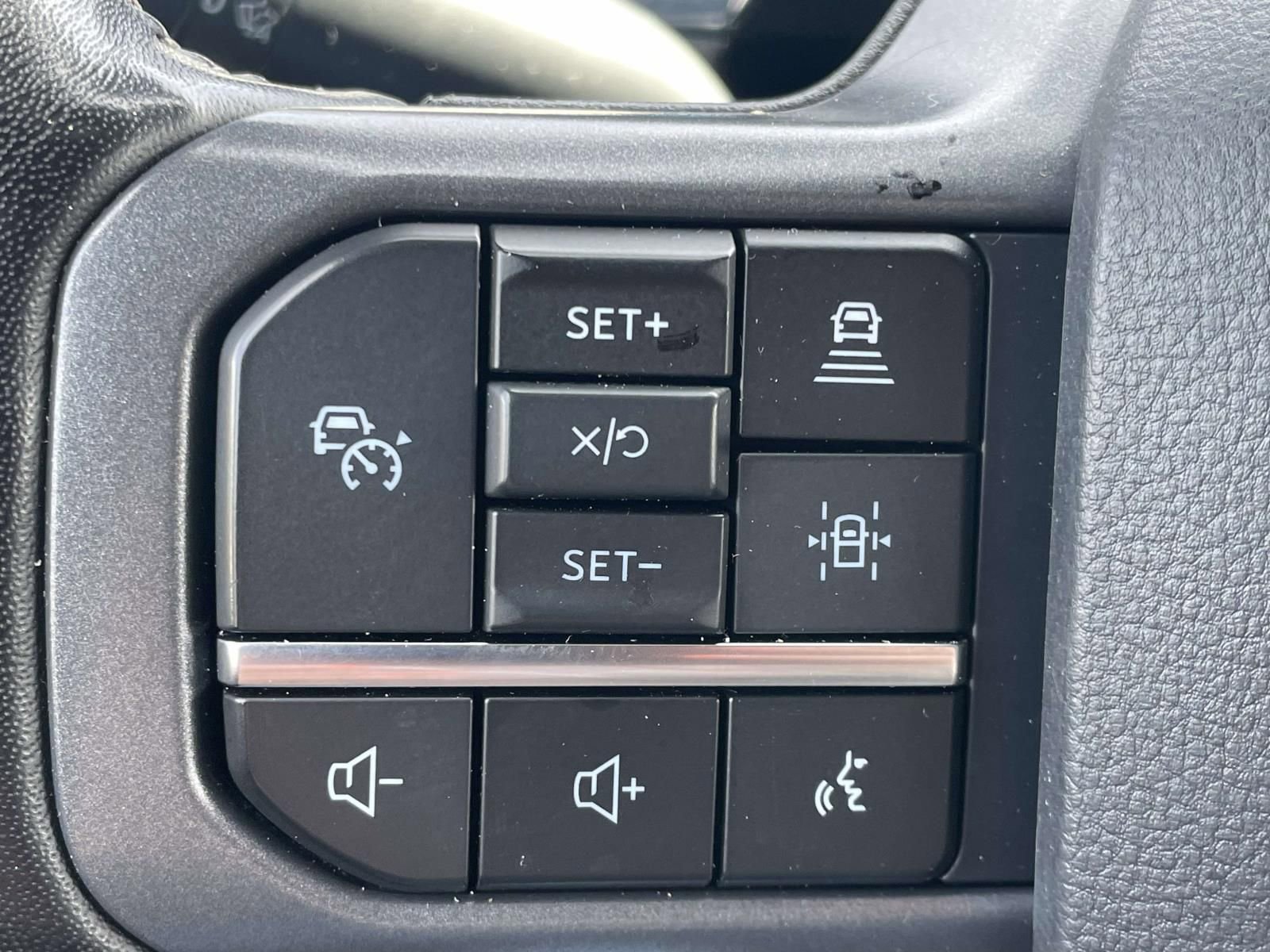 Certified 2023 Ford F150 Lariat image 26