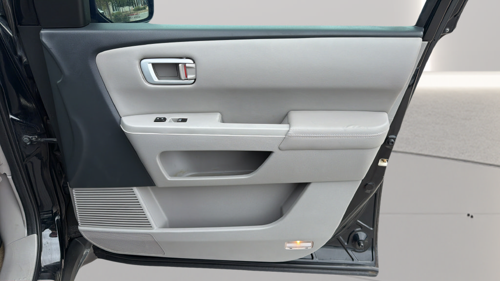 Used 2015 Honda Pilot EX-L image 25