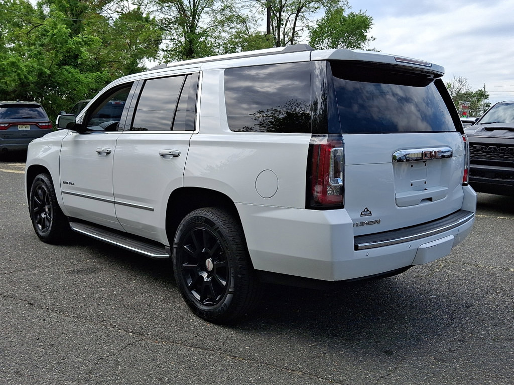 Used 2017 GMC Yukon Denali AWD/4WD image 2