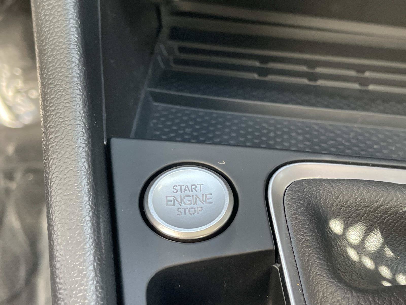 New 2027 Volkswagen Jetta SE FWD image 15