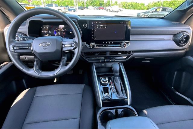 Used 2024 Chevrolet Colorado Trail Boss w/ Technology Package AWD/4WD image 8