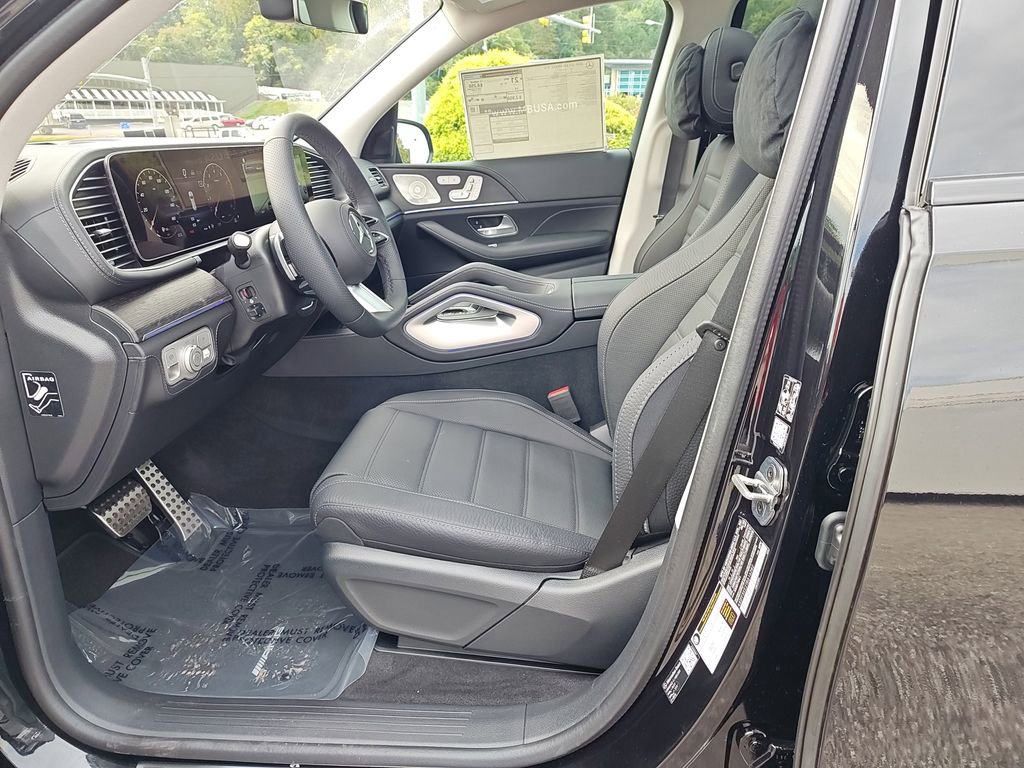 New 2026 Mercedes-Benz GLS 450 4MATIC image 16