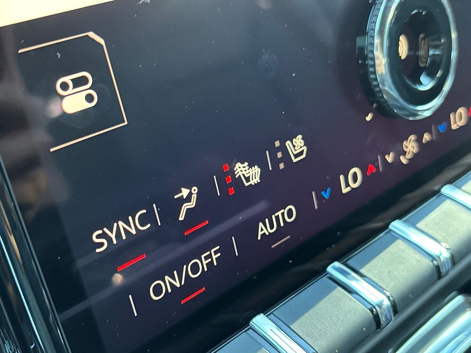 New 2026 GMC Yukon Denali w/ Denali Reserve Package image 10