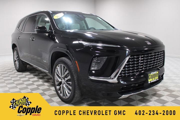 Used 2025 Buick Enclave Avenir w/ Super Cruise Package AWD/4WD image 1