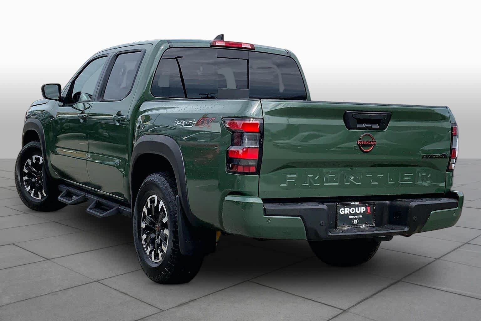 Used 2024 Nissan Frontier PRO-4X w/ Technology Package AWD/4WD image 12