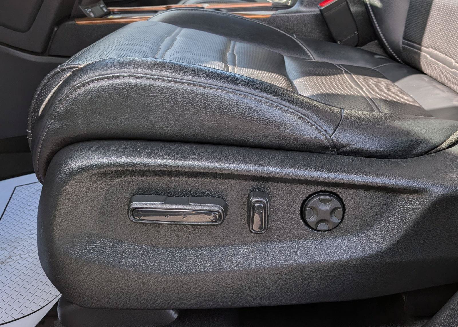 Used 2022 Honda CR-V Touring image 17