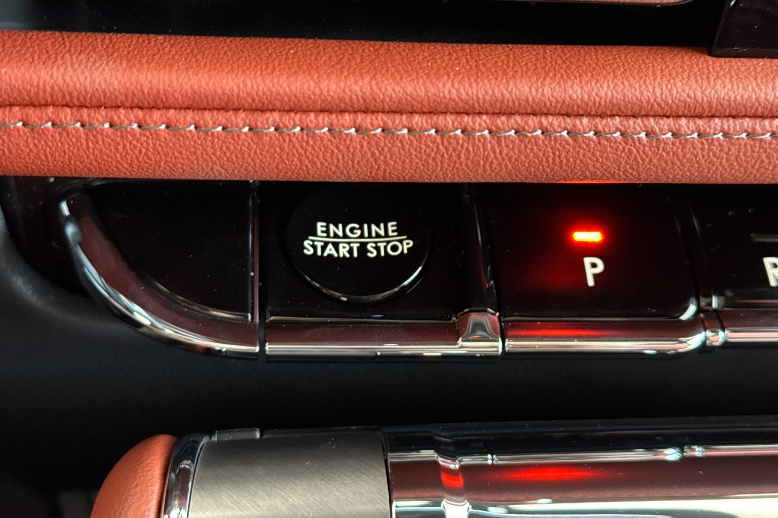 New 2025 Lincoln Aviator Reserve w/ Equipment Group 201A image 23