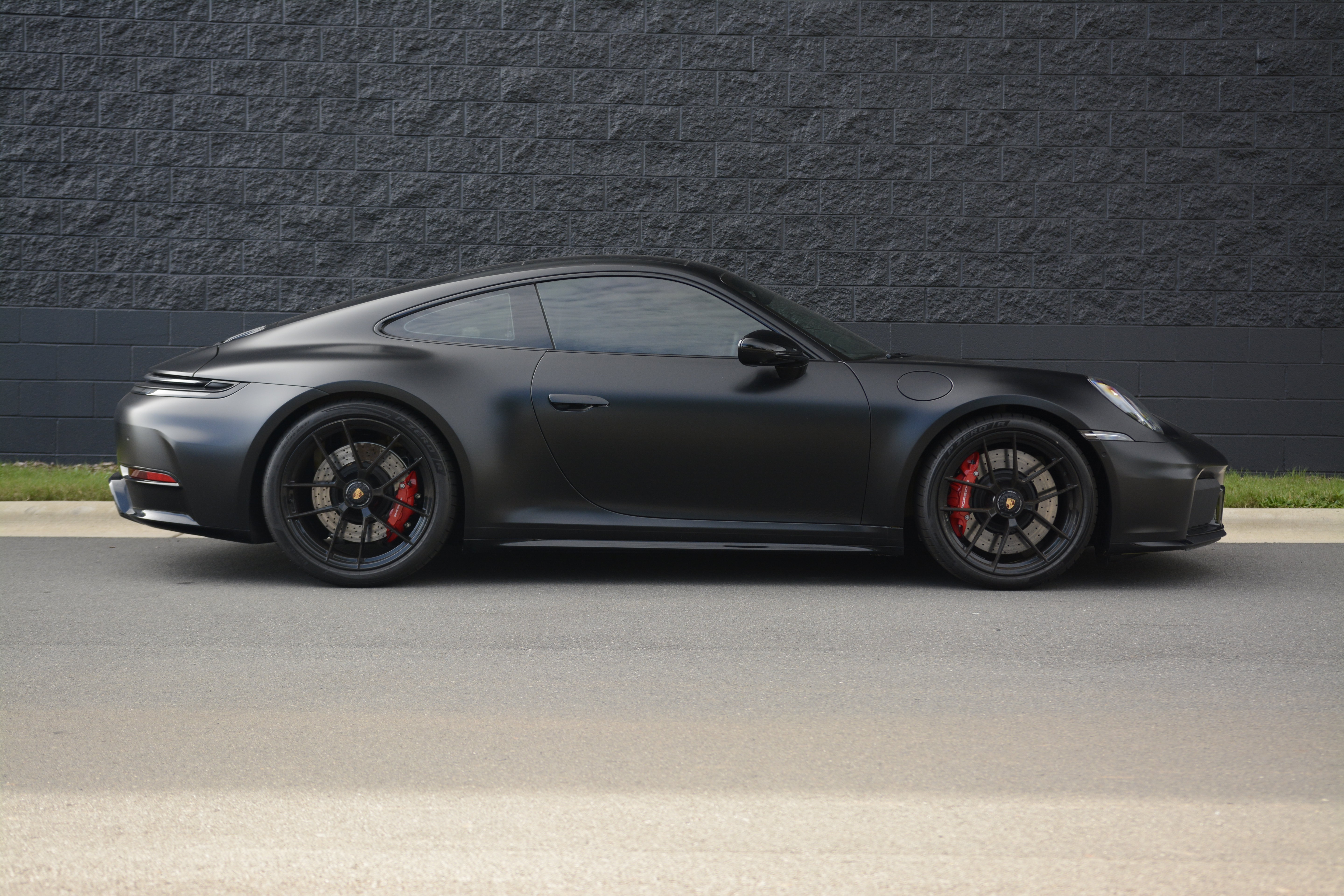 Certified 2025 Porsche 911 Carrera GTS RWD image 8