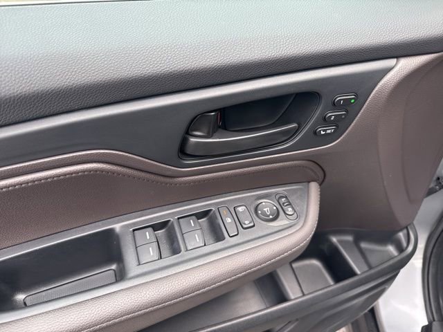 Used 2023 Honda Odyssey EX-L image 10
