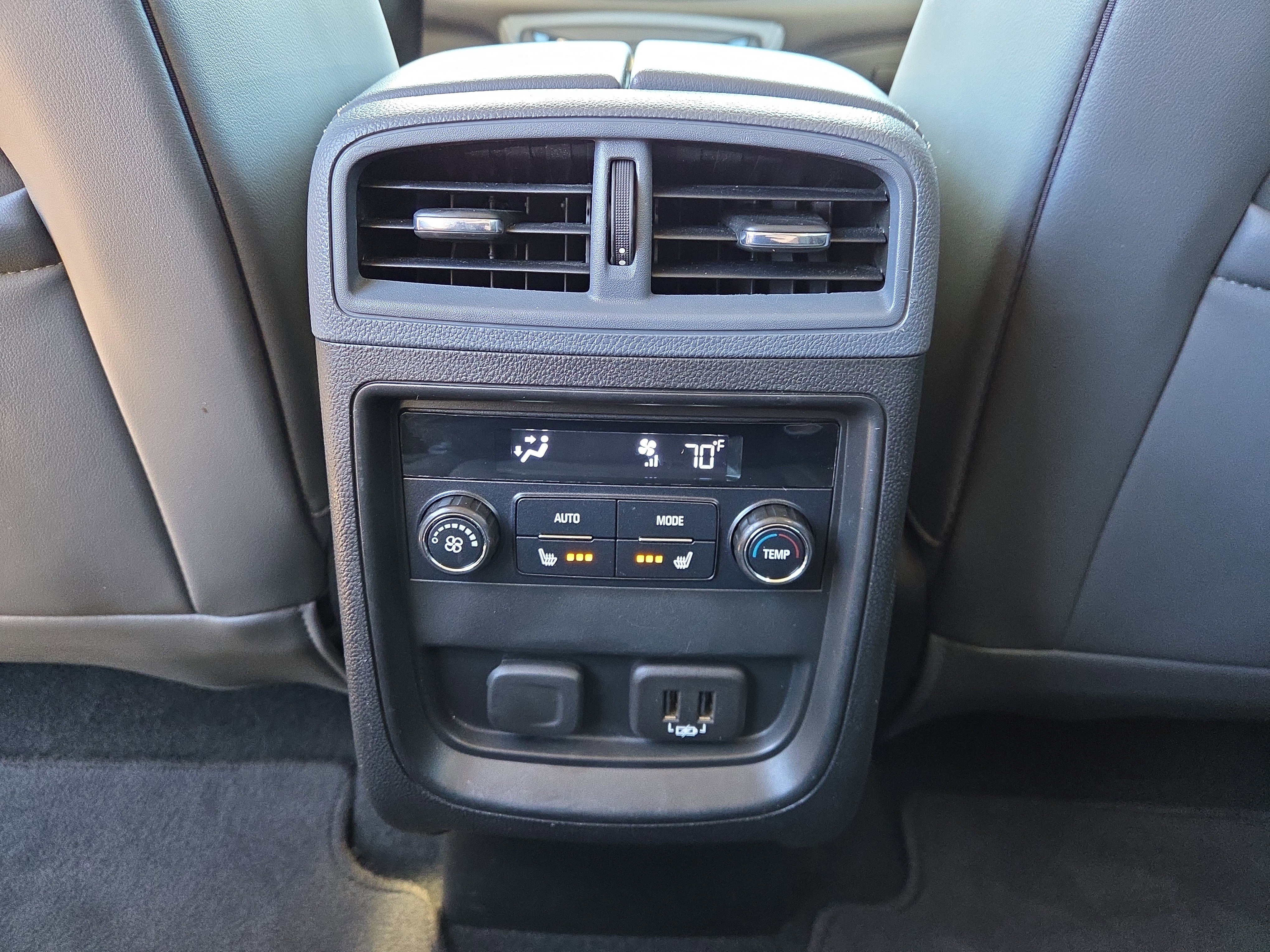 Used 2020 Buick Envision Essence FWD image 12