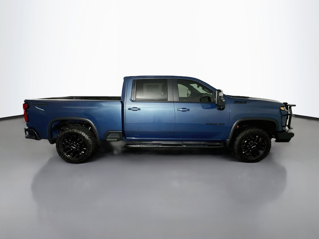 Used 2025 Chevrolet Silverado 2500 LT w/ Trail Boss Package AWD/4WD image 8