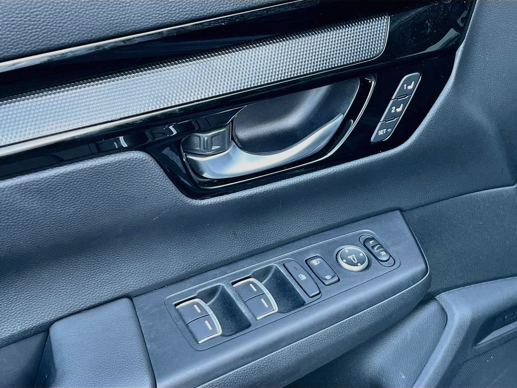 Used 2023 Honda CR-V Sport Touring image 12