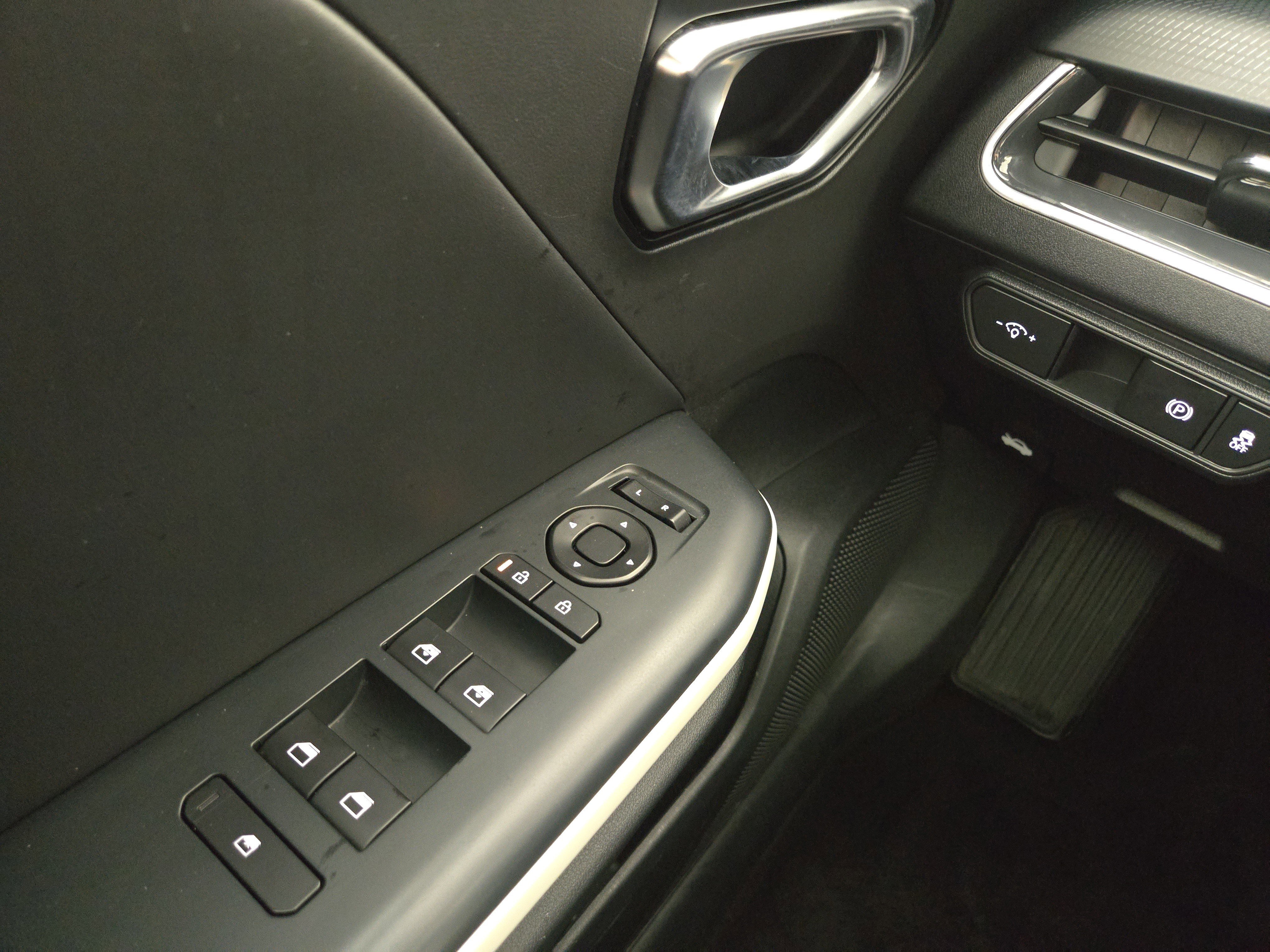 Used 2025 Kia K4 GT-Line w/ GT-Line Sunroof Package image 29