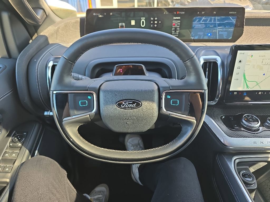 Used 2025 Ford Expedition Platinum w/ Stealth Performance Package AWD/4WD image 22