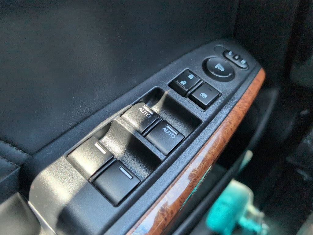 Used 2012 Honda Accord EX-L image 21