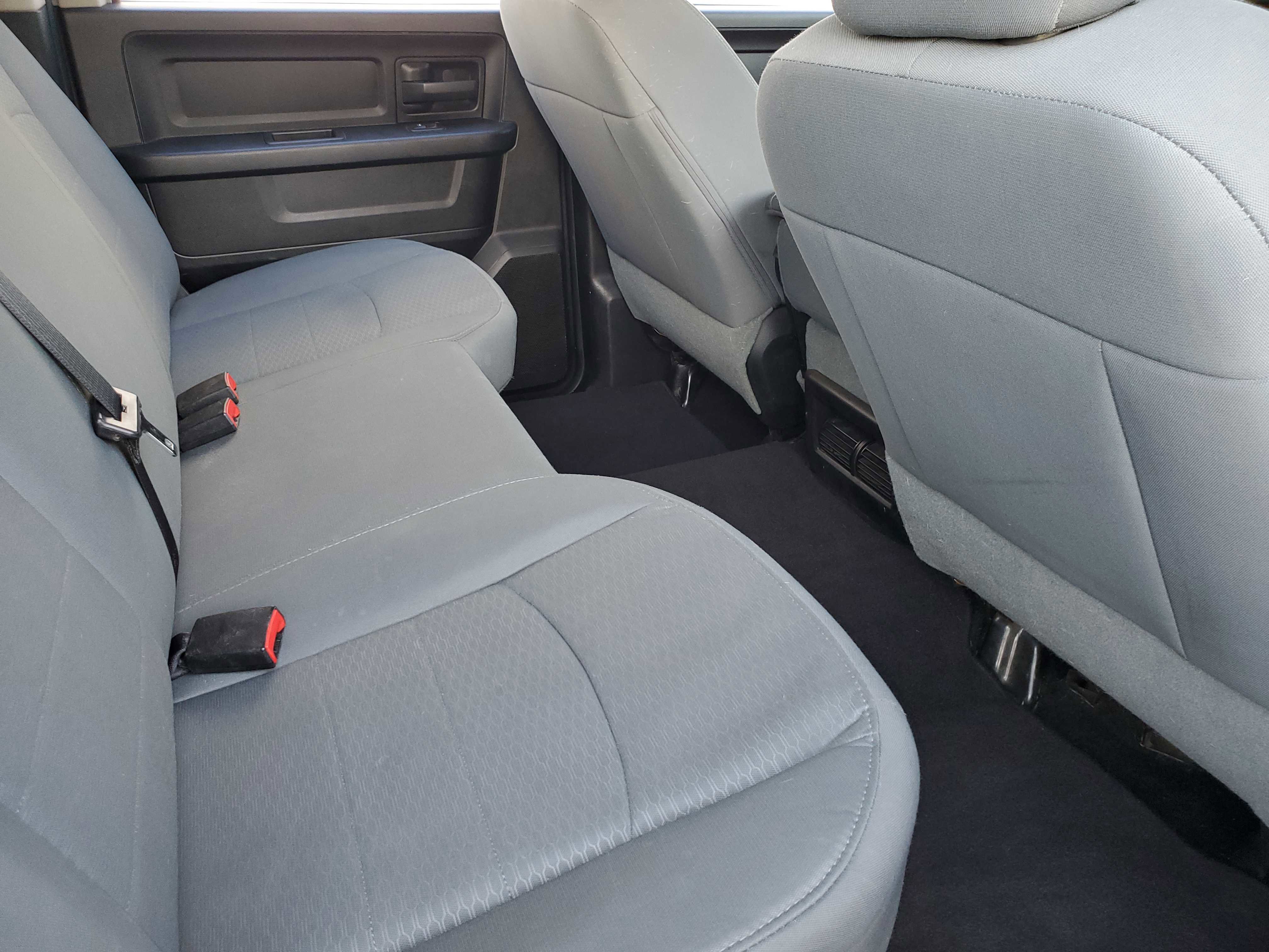 Used 2014 RAM 1500 Express image 13