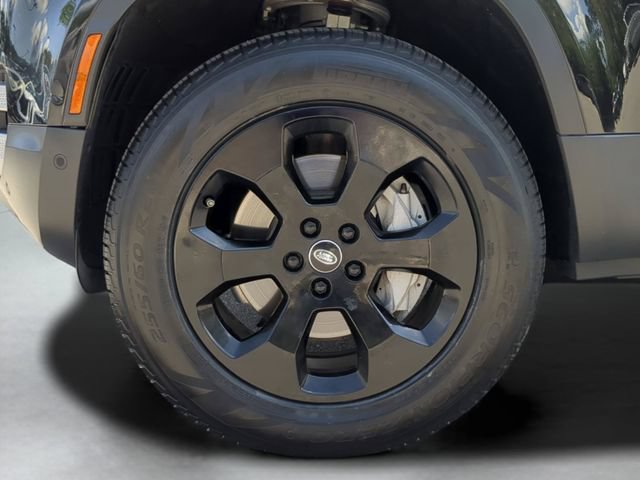 Used 2025 Land Rover Defender 110 S AWD/4WD image 38