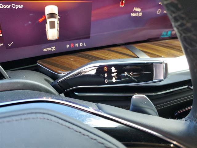 Certified 2026 Cadillac Escalade ESV Platinum Luxury image 50