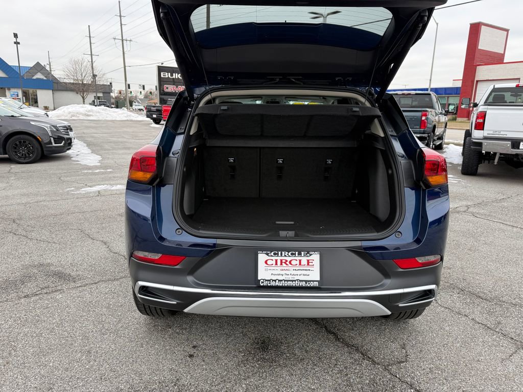 Used 2023 Buick Encore GX Essence w/ Experience Buick Package image 8