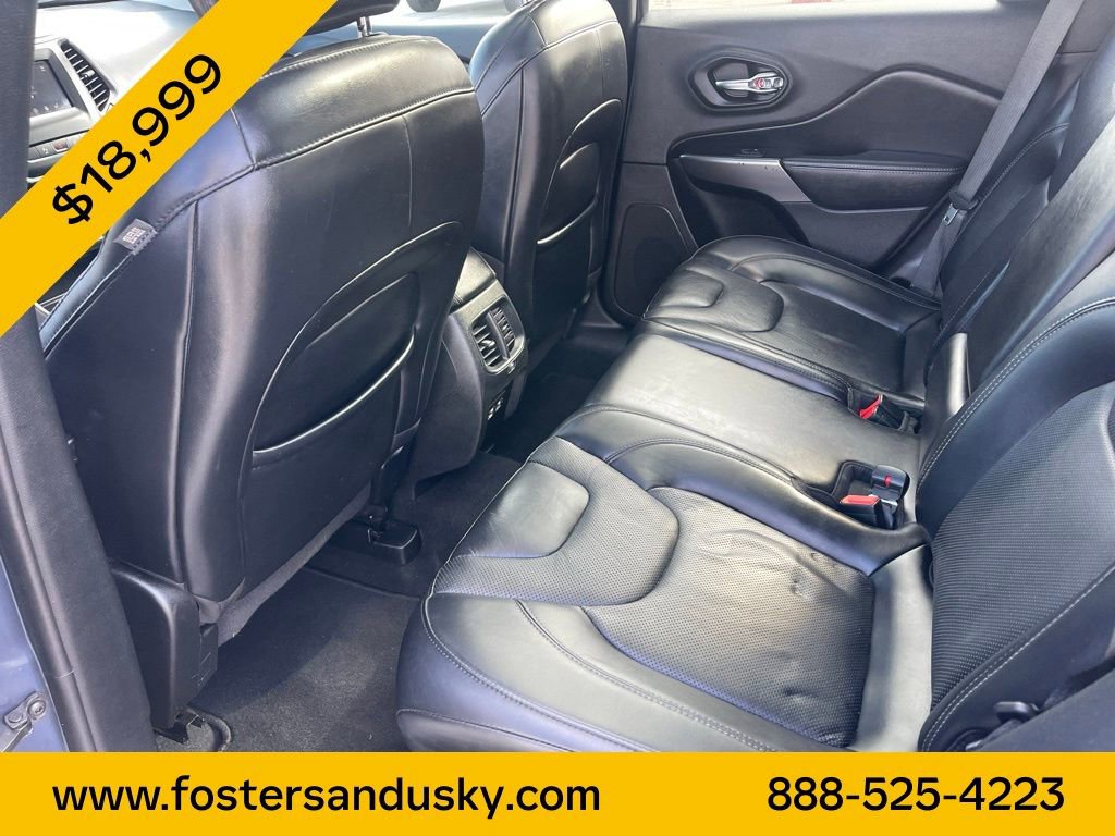 Used 2021 Jeep Cherokee Latitude Lux w/ Sun & Sound Group AWD/4WD image 15