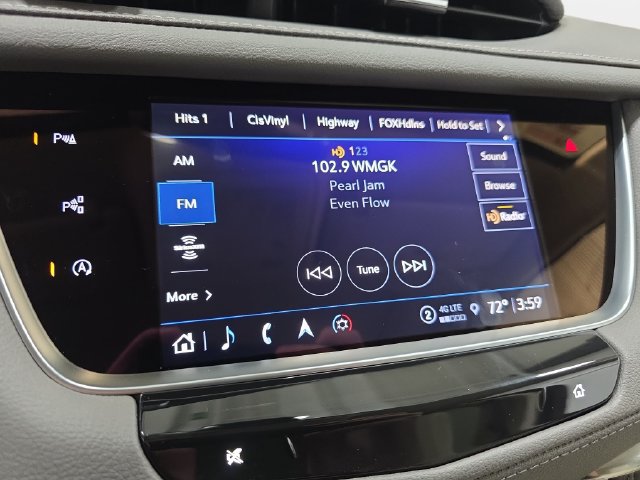 New 2026 Cadillac XT5 Premium Luxury w/ LPO, Floor Liner Package AWD/4WD image 17