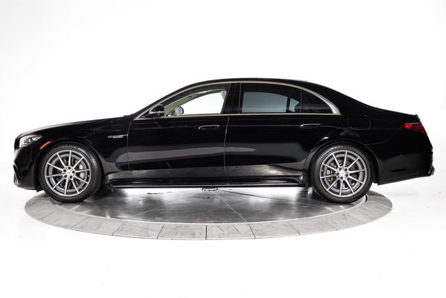 Used 2024 Mercedes-Benz S 63 AMG S image 2
