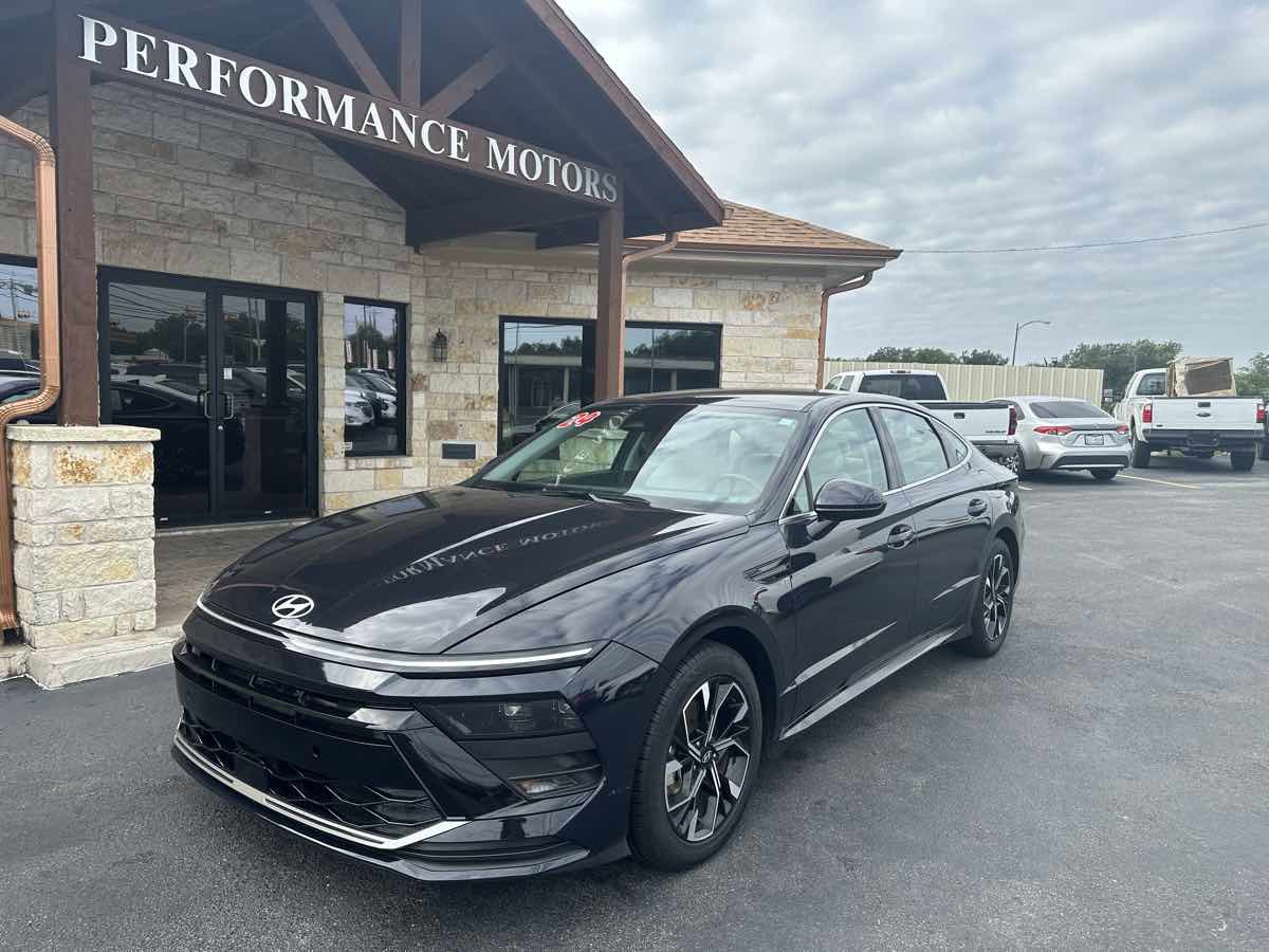 Used 2024 Hyundai Sonata SEL image 1