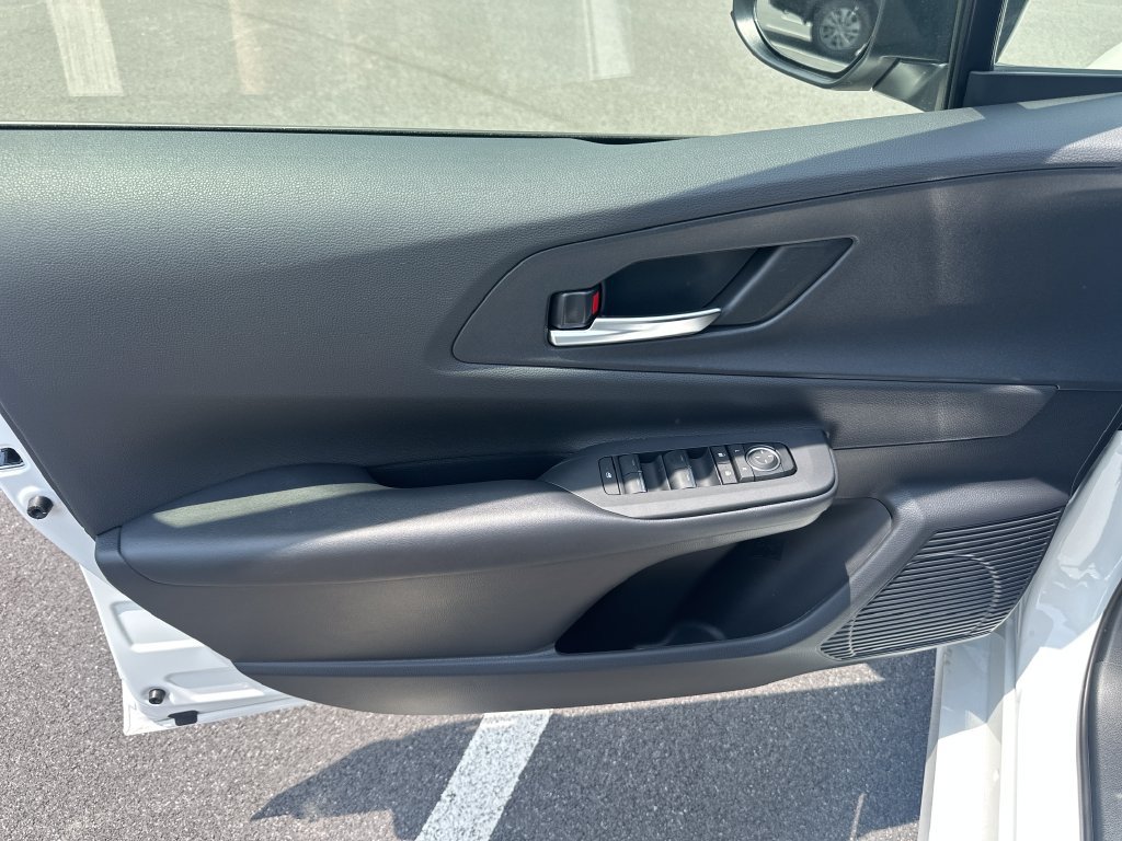 New 2026 Toyota Prius Plug-In Hybrid FWD image 14