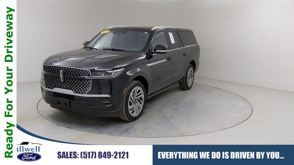 Used 2025 Lincoln Navigator L Reserve image 1