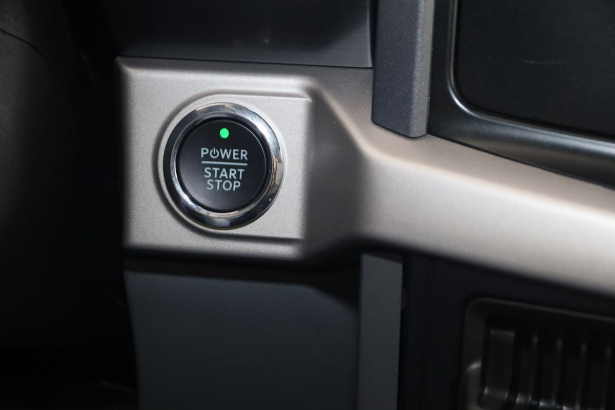 Used 2023 Ford F150 Lightning XLT AWD/4WD image 28