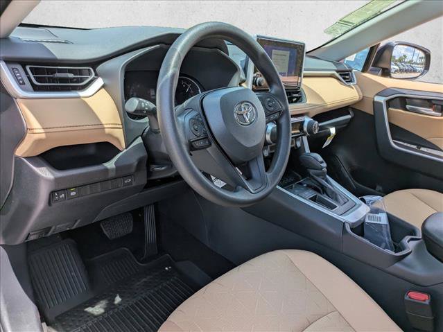 Used 2025 Toyota RAV4 XLE w/ Convenience Package FWD image 3