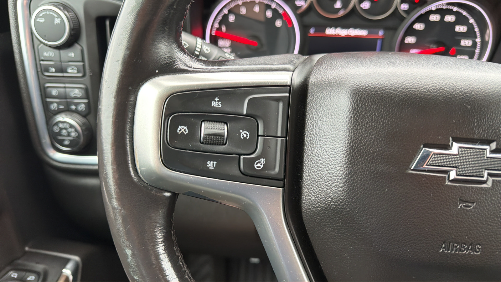 Used 2019 Chevrolet Silverado 1500 RST AWD/4WD image 19