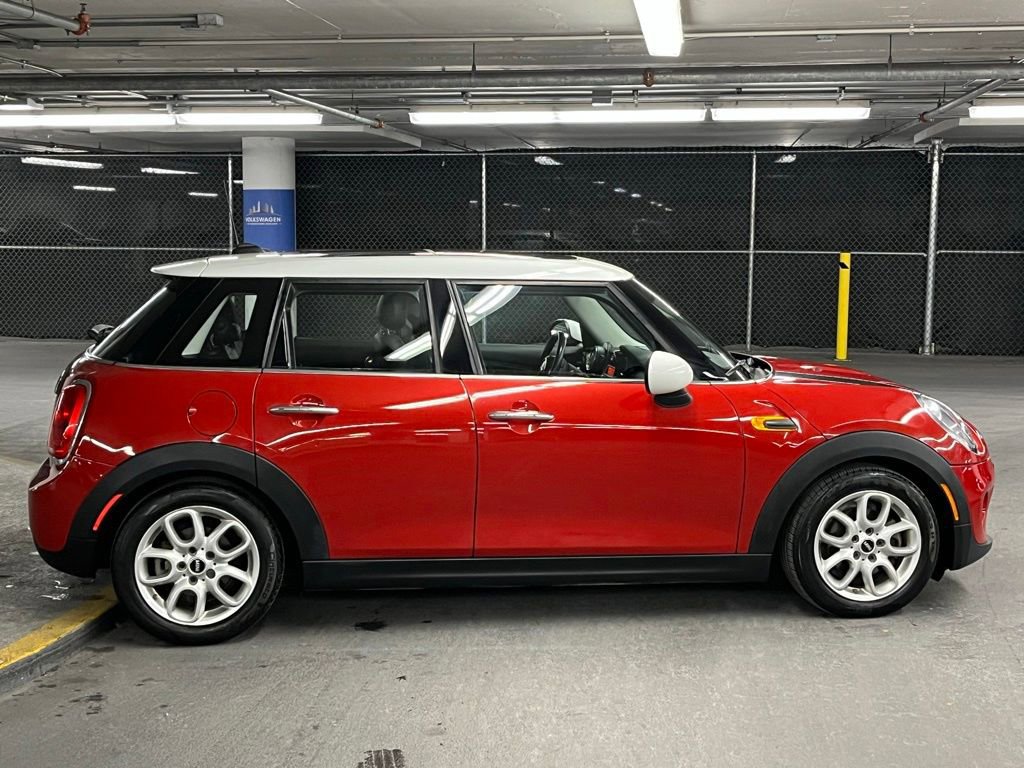 Used 2016 MINI Cooper 4-Door Hardtop image 33