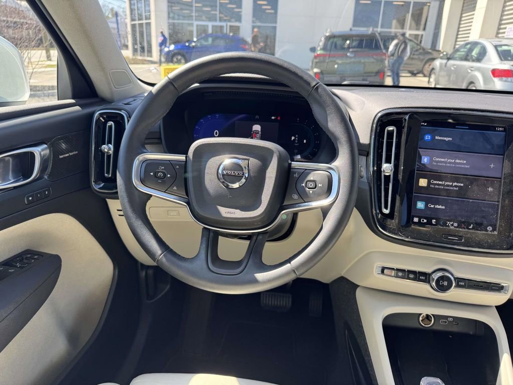 Used 2023 Volvo XC40 B5 Ultimate w/ Climate Package AWD/4WD image 15