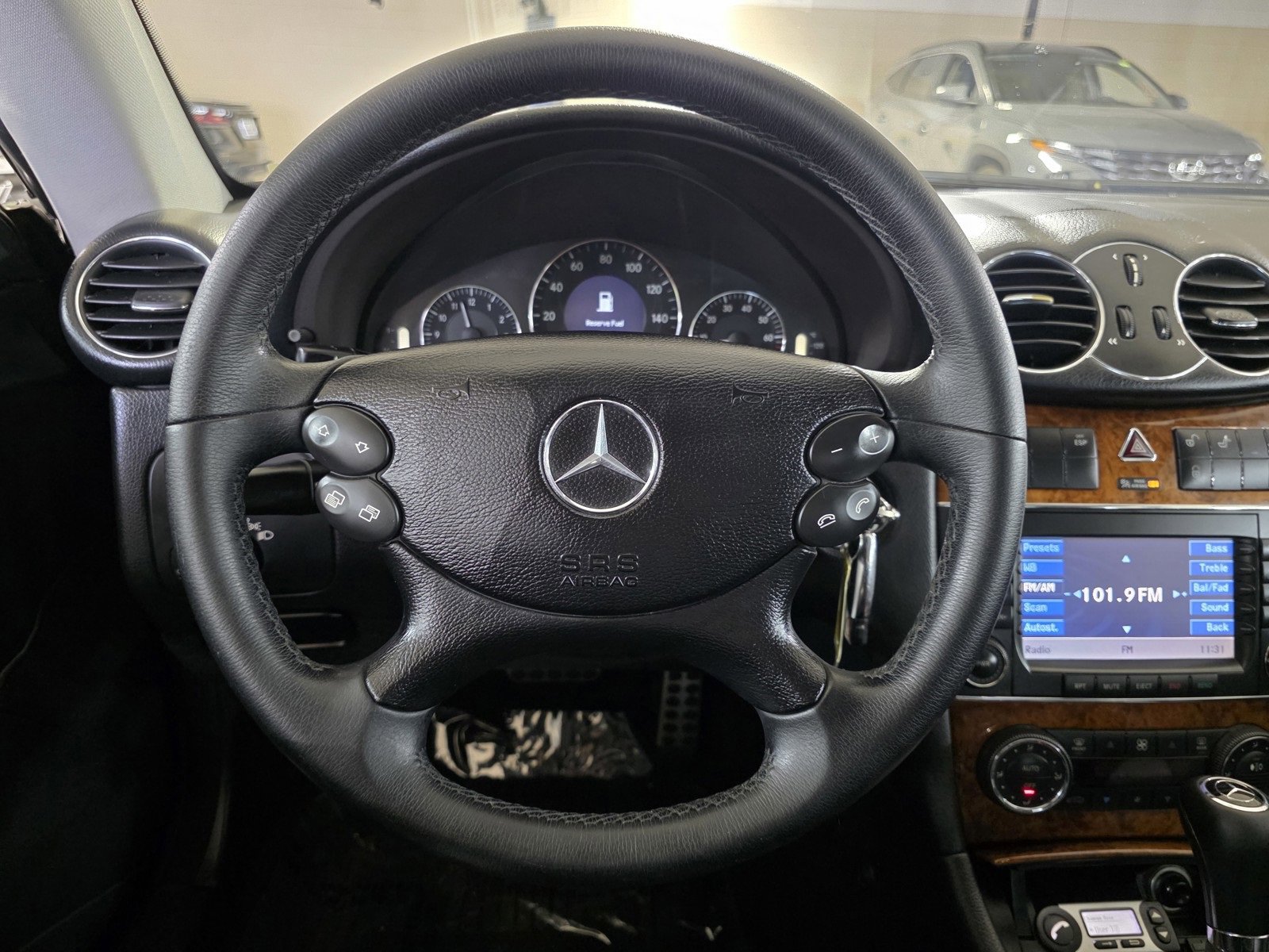 Used 2008 Mercedes-Benz CLK 350 Coupe image 29