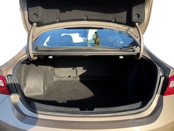 Used 2024 Chevrolet Malibu LT image 29